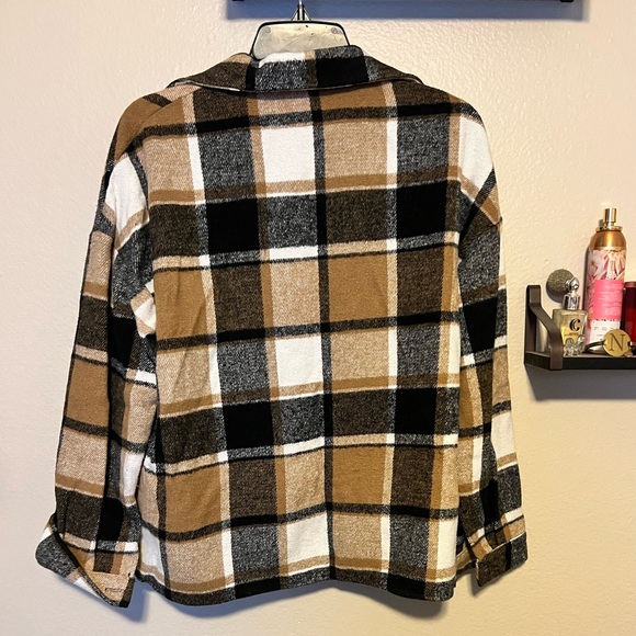 Plaid Shacket - Picture 3 of 5